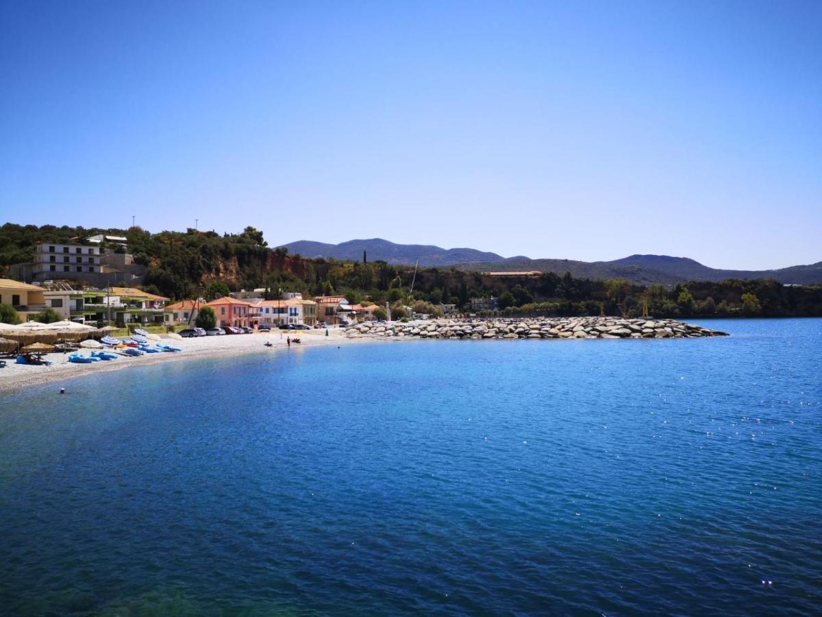 Panos & Antzy Apartments Каламата Экстерьер фото