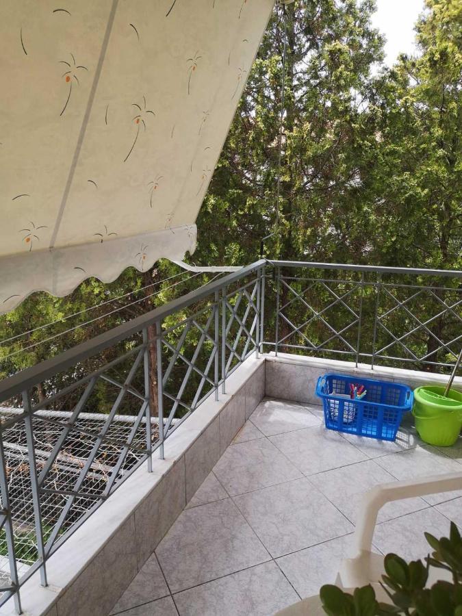 Panos & Antzy Apartments Каламата Экстерьер фото