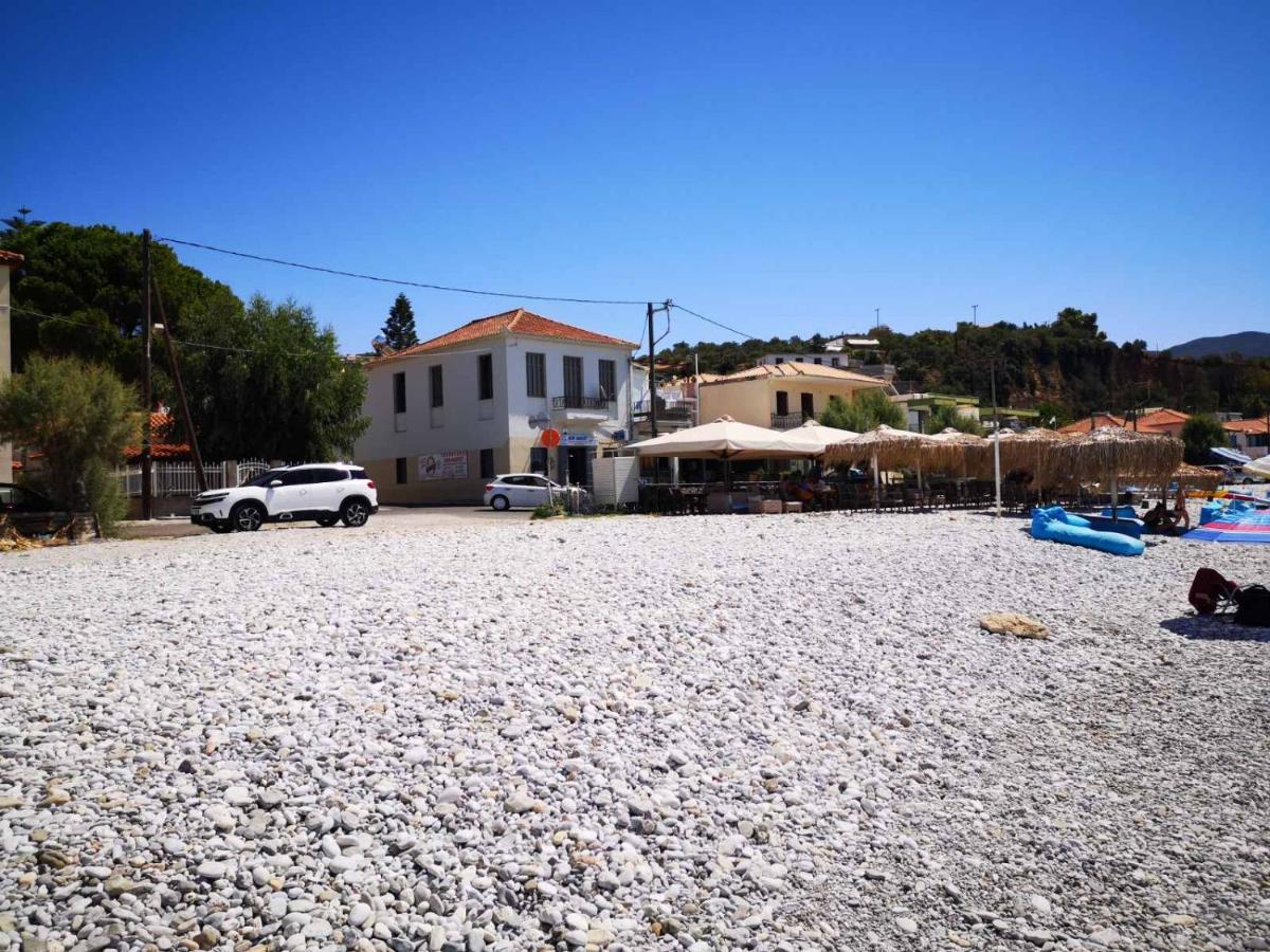 Panos & Antzy Apartments Каламата Экстерьер фото