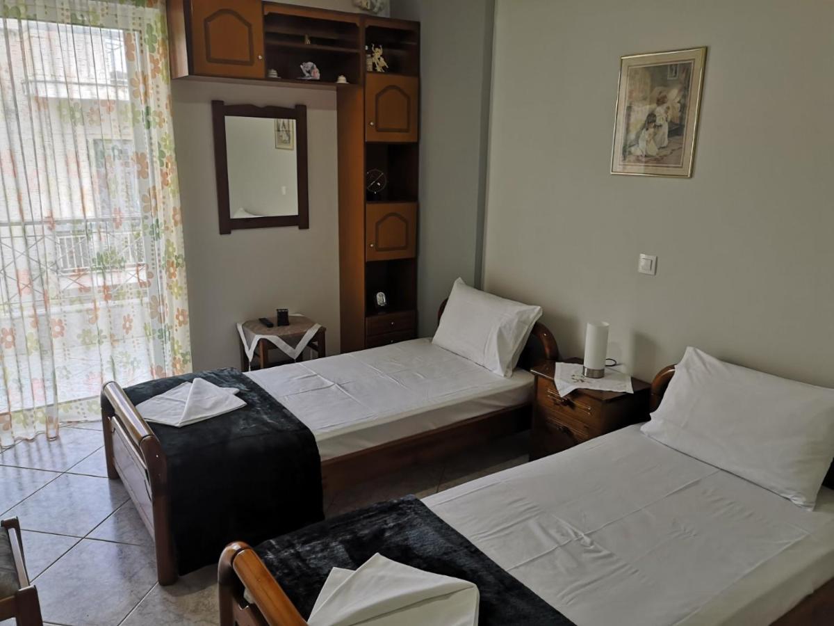 Panos & Antzy Apartments Каламата Экстерьер фото